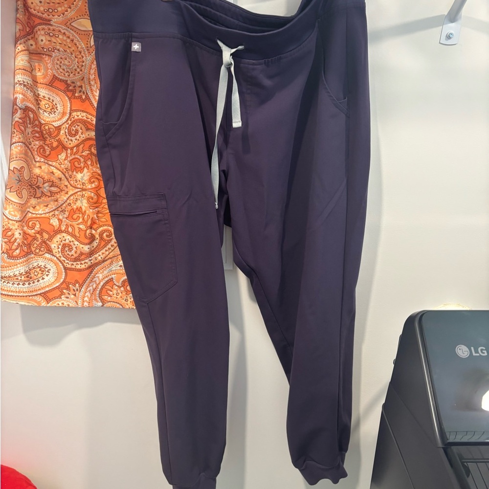 Figs dark shadow Jogger Pants with Drawstring